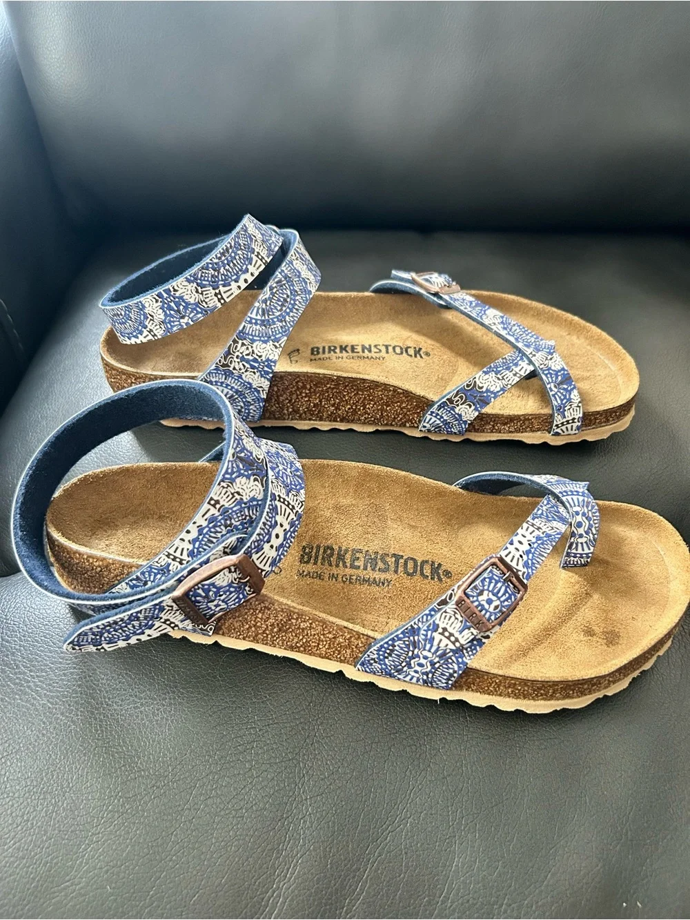 Yara Birkenstocks Rare Blue Print Size 40 - Picture 9 of 13